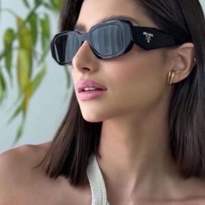 black prada italy \ ايطالي بردا سوداء